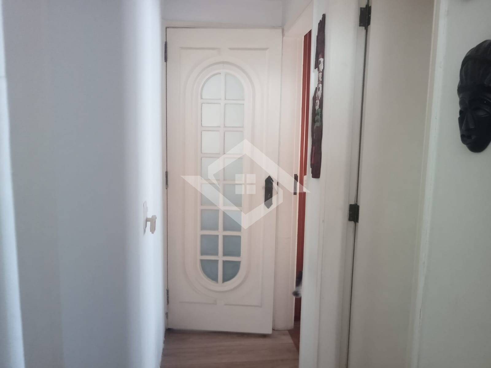 Apartamento à venda com 2 quartos, 81m² - Foto 4