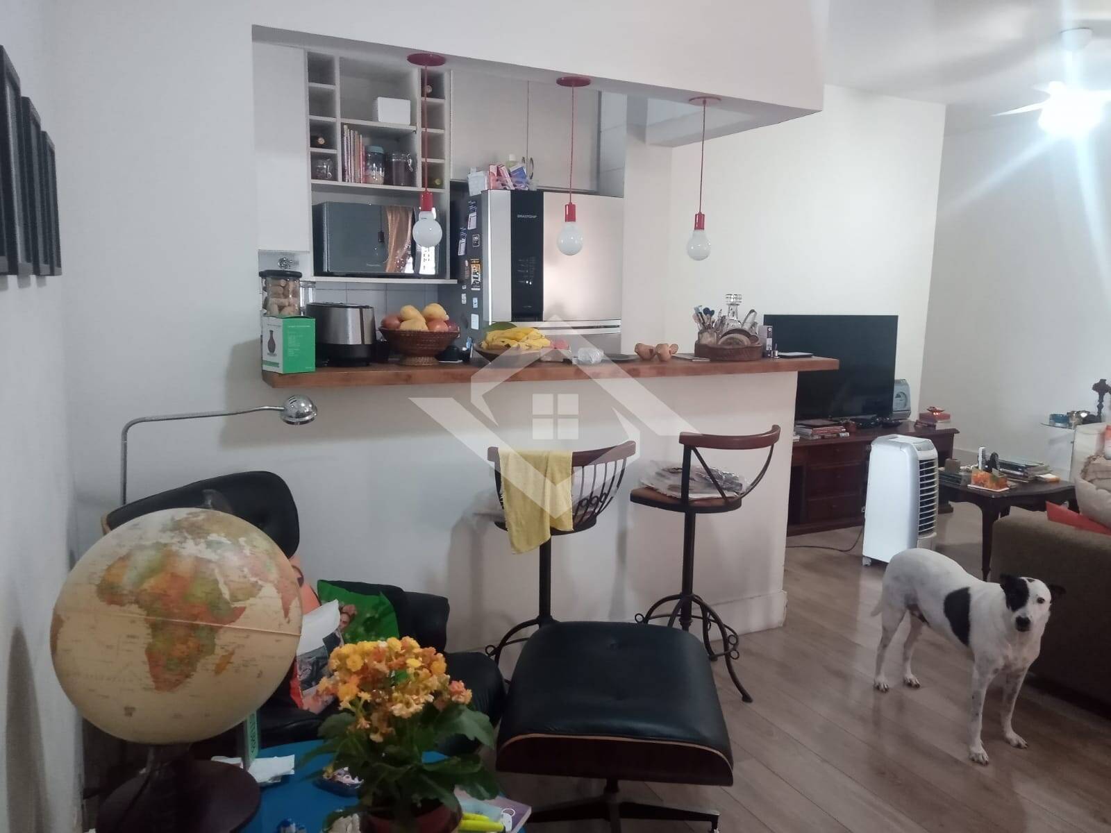 Apartamento à venda com 2 quartos, 81m² - Foto 2