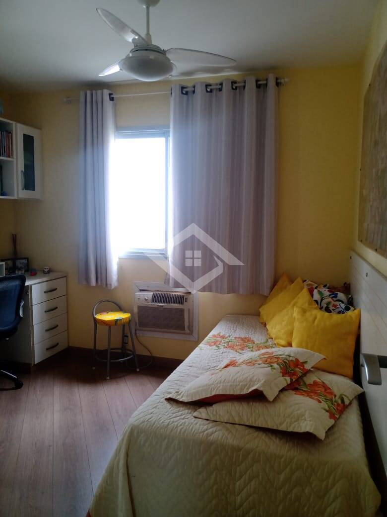 Apartamento à venda com 2 quartos, 70m² - Foto 2