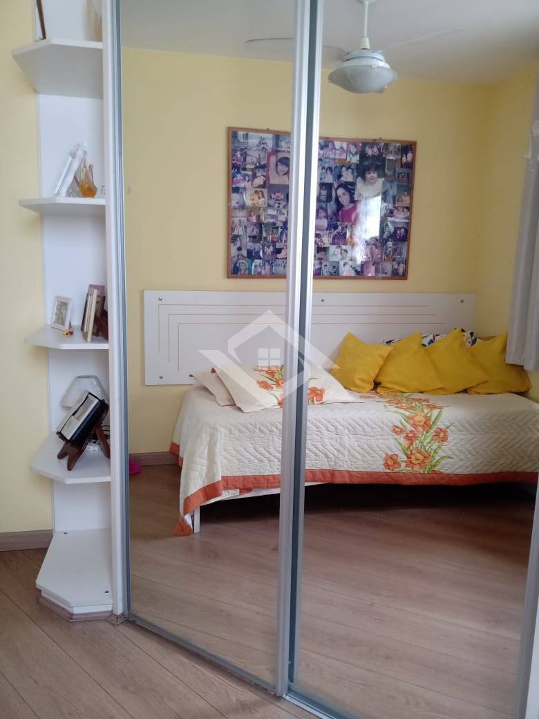 Apartamento à venda com 2 quartos, 70m² - Foto 4