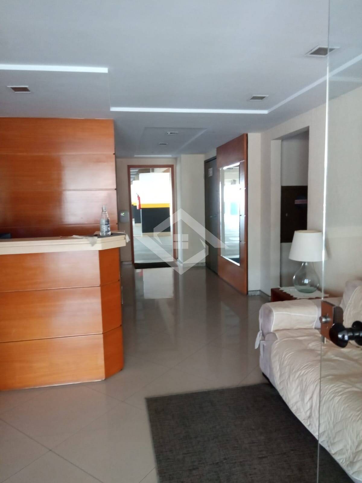 Apartamento à venda com 2 quartos, 70m² - Foto 23