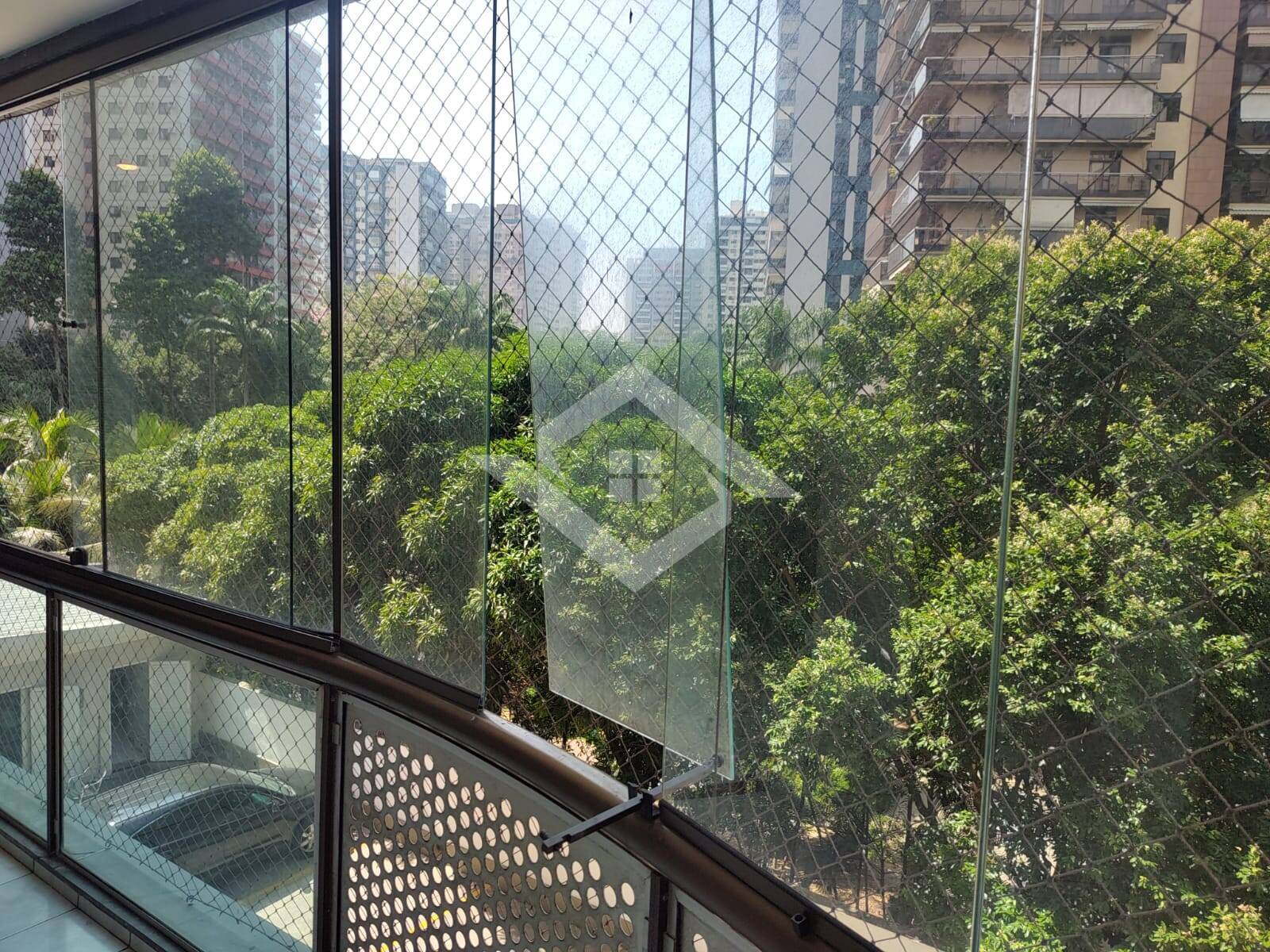 Apartamento à venda com 3 quartos, 90m² - Foto 3