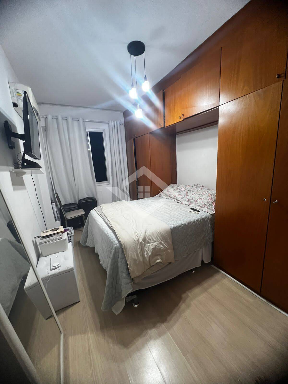 Apartamento à venda com 2 quartos, 60m² - Foto 4