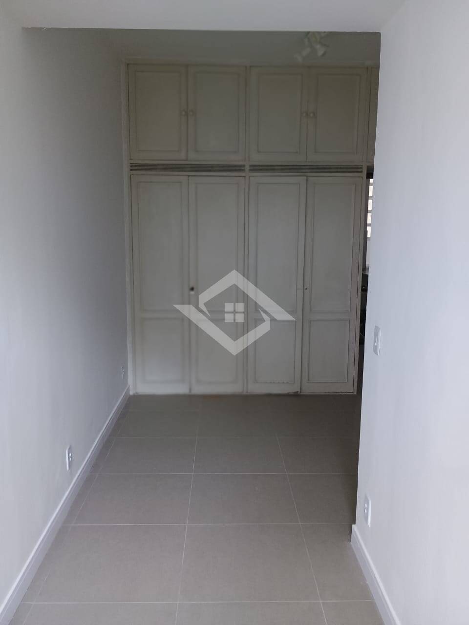 Apartamento à venda com 2 quartos, 74m² - Foto 10