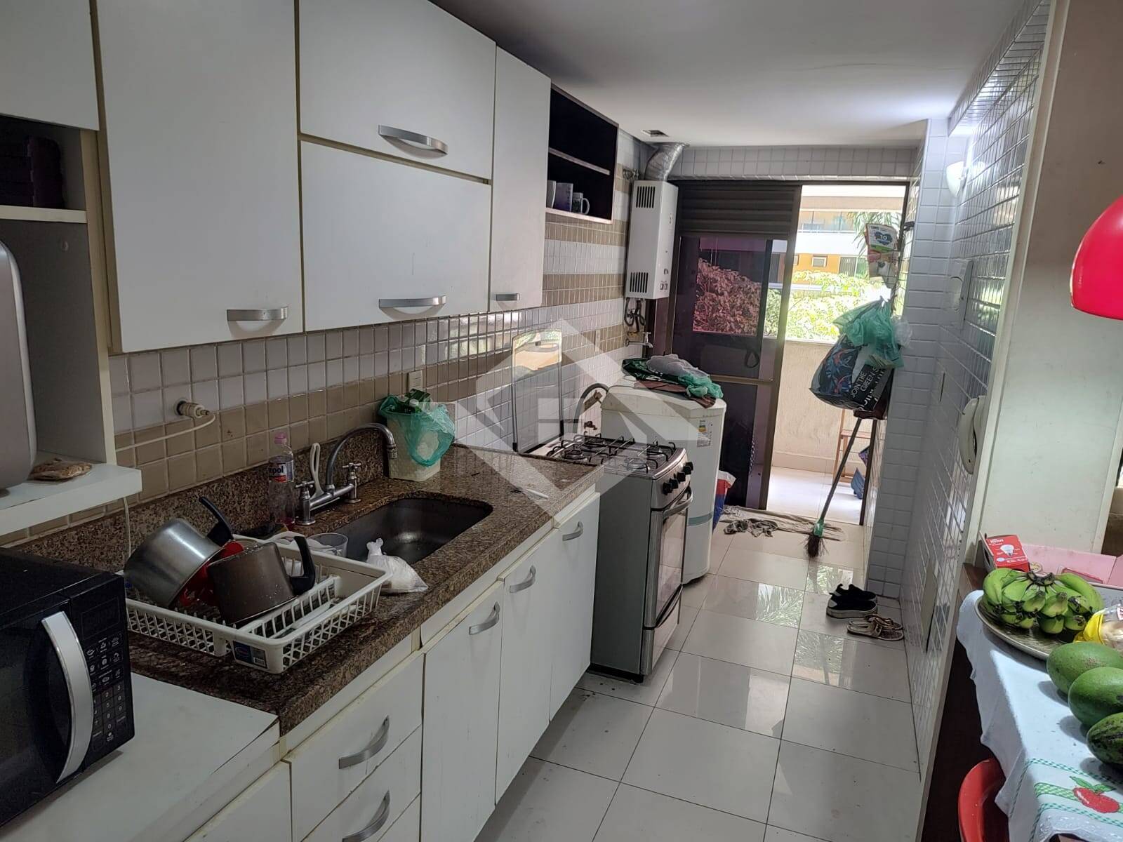 Apartamento à venda com 2 quartos, 76m² - Foto 3