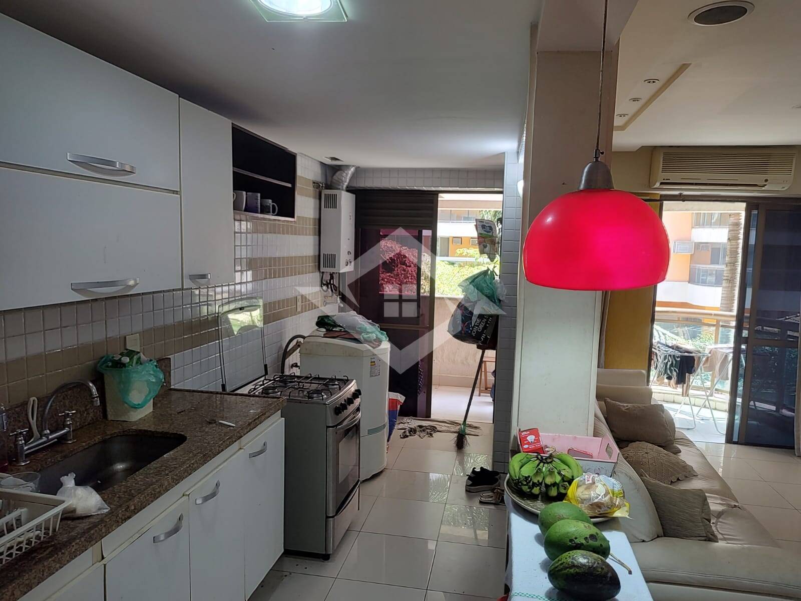 Apartamento à venda com 2 quartos, 76m² - Foto 2