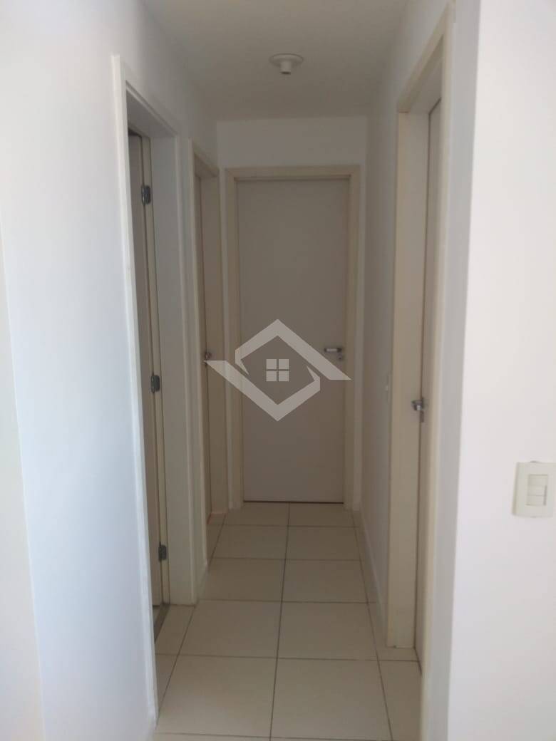 Apartamento à venda com 3 quartos, 74m² - Foto 4