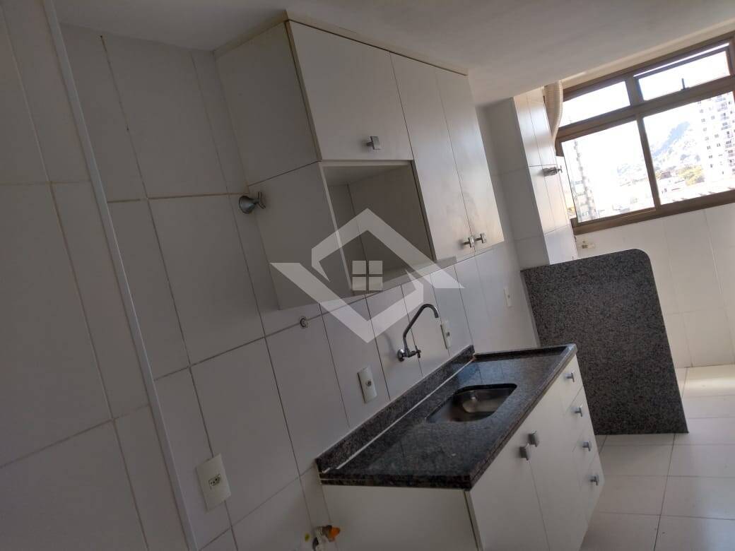 Apartamento à venda com 3 quartos, 74m² - Foto 13