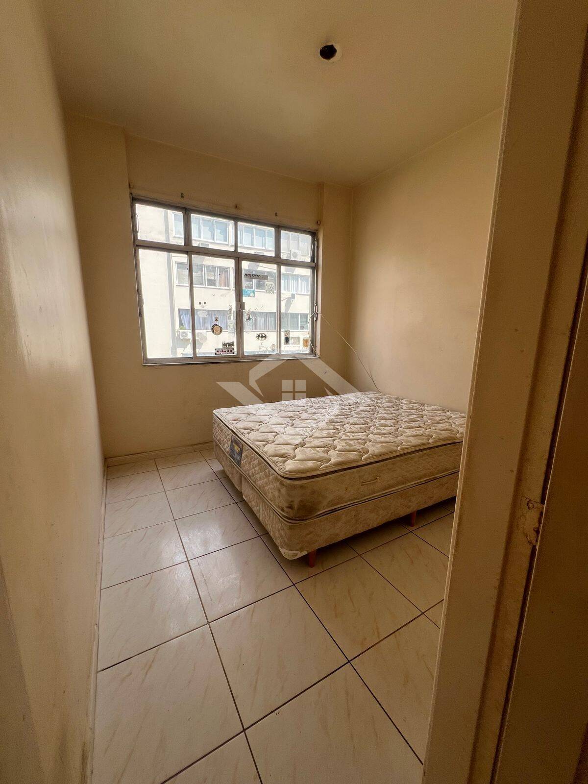 Apartamento à venda com 2 quartos, 70m² - Foto 8