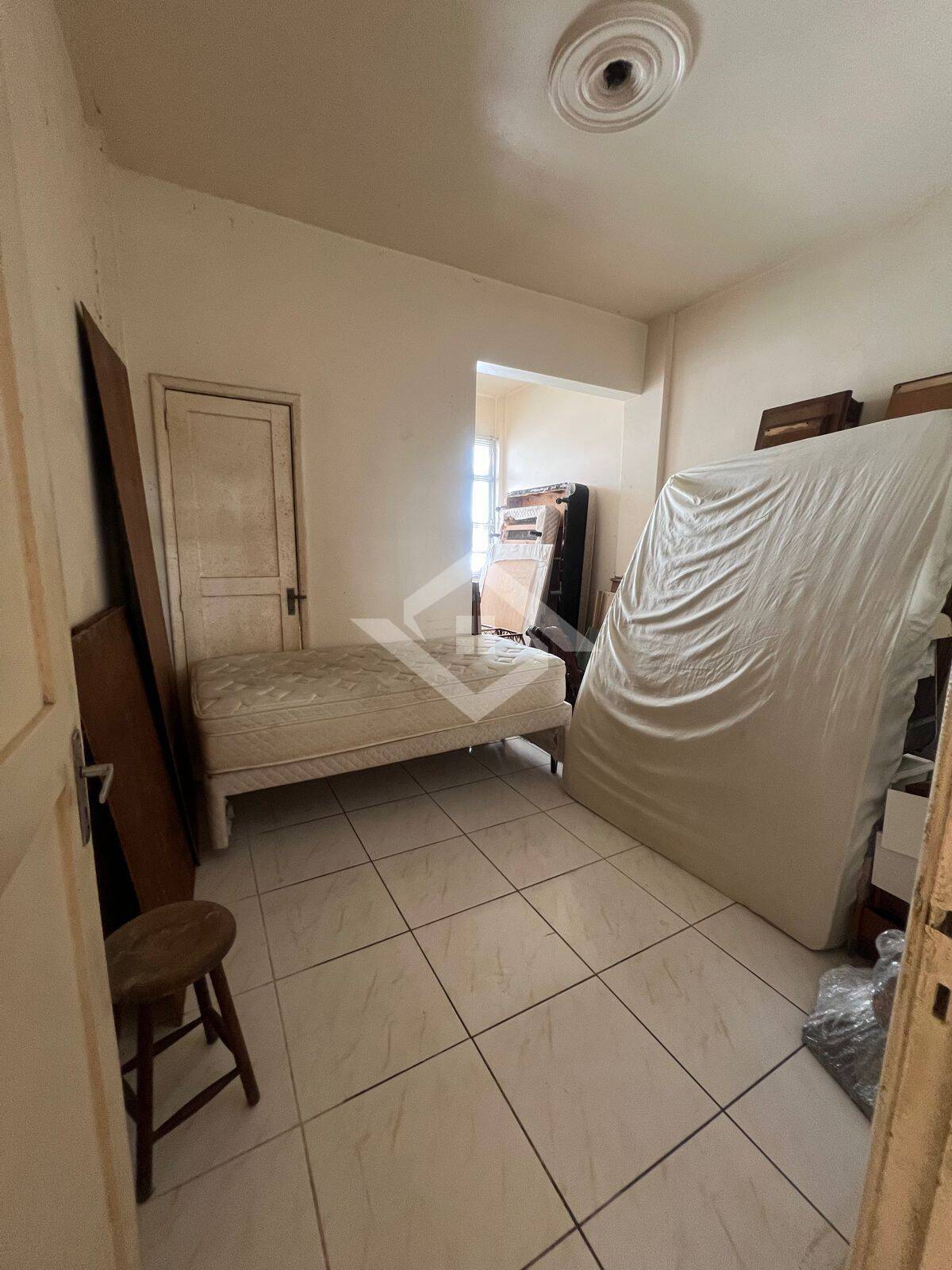 Apartamento à venda com 2 quartos, 70m² - Foto 12