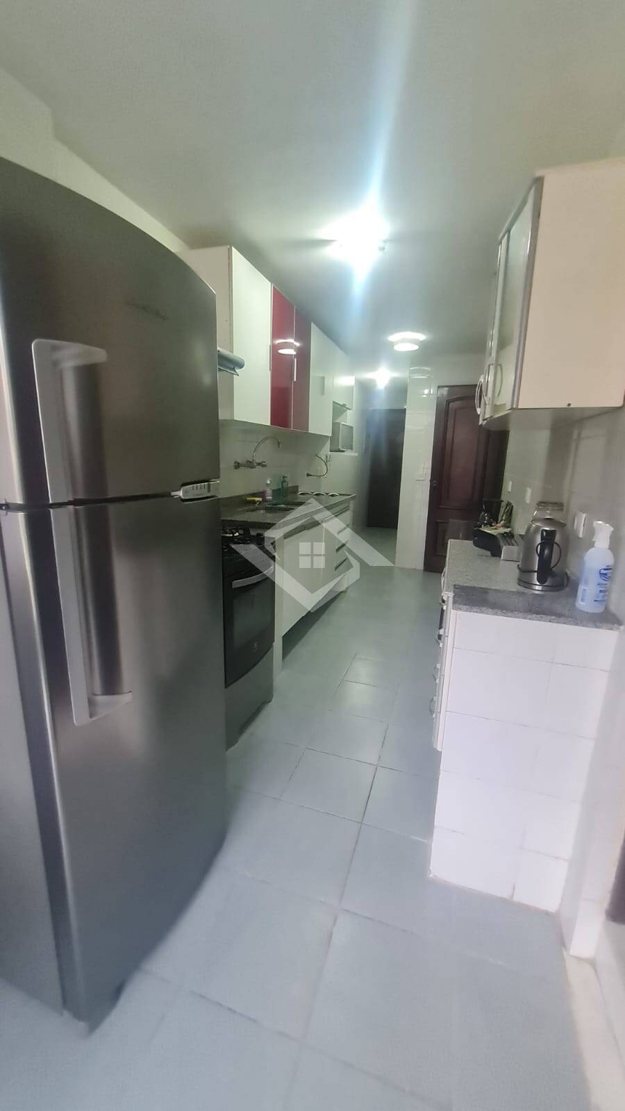 Apartamento à venda com 4 quartos, 140m² - Foto 8