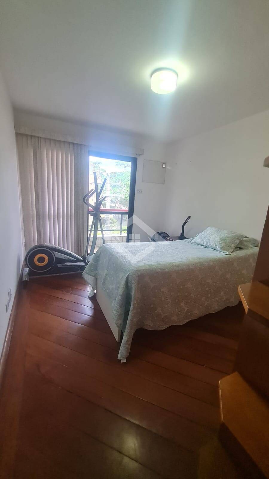 Apartamento à venda com 4 quartos, 140m² - Foto 22