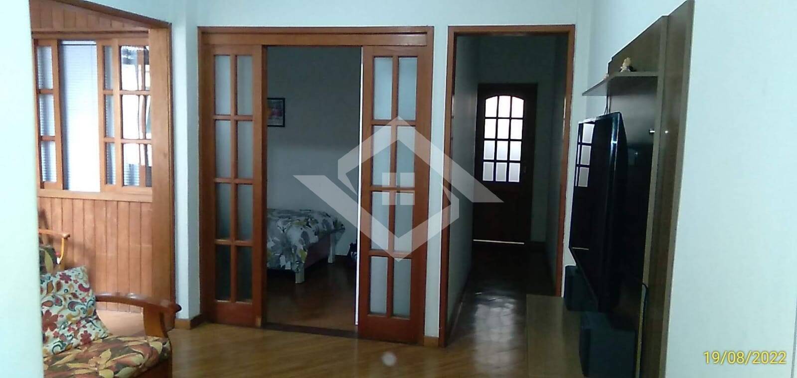 Apartamento à venda com 2 quartos, 61m² - Foto 2