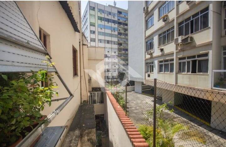 Apartamento à venda com 2 quartos, 61m² - Foto 3