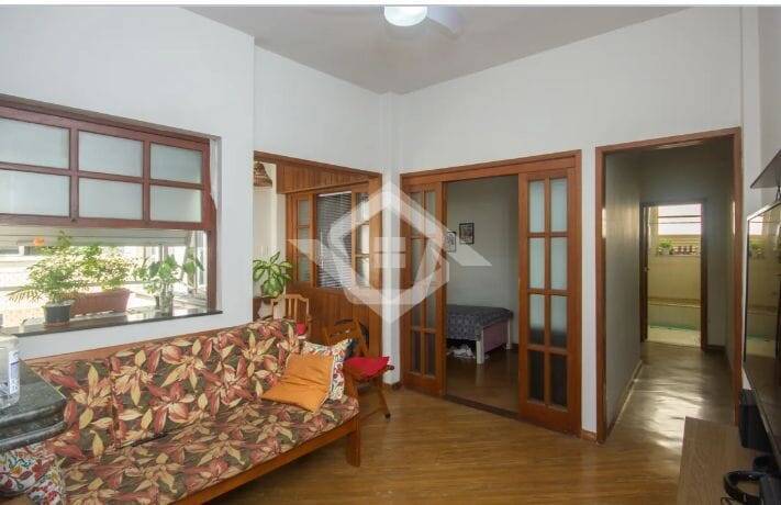 Apartamento à venda com 2 quartos, 61m² - Foto 17