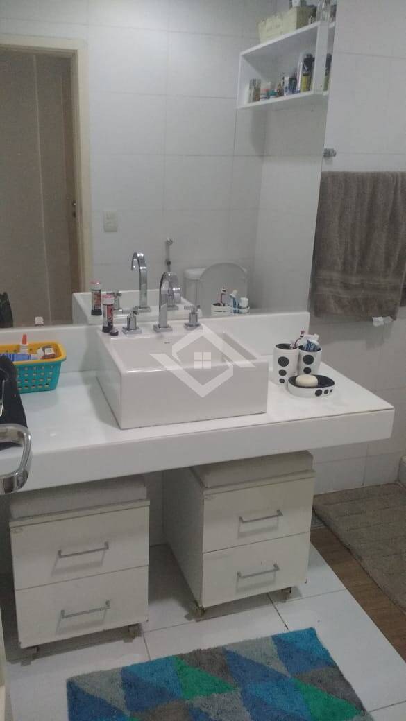 Apartamento à venda com 3 quartos, 160m² - Foto 9