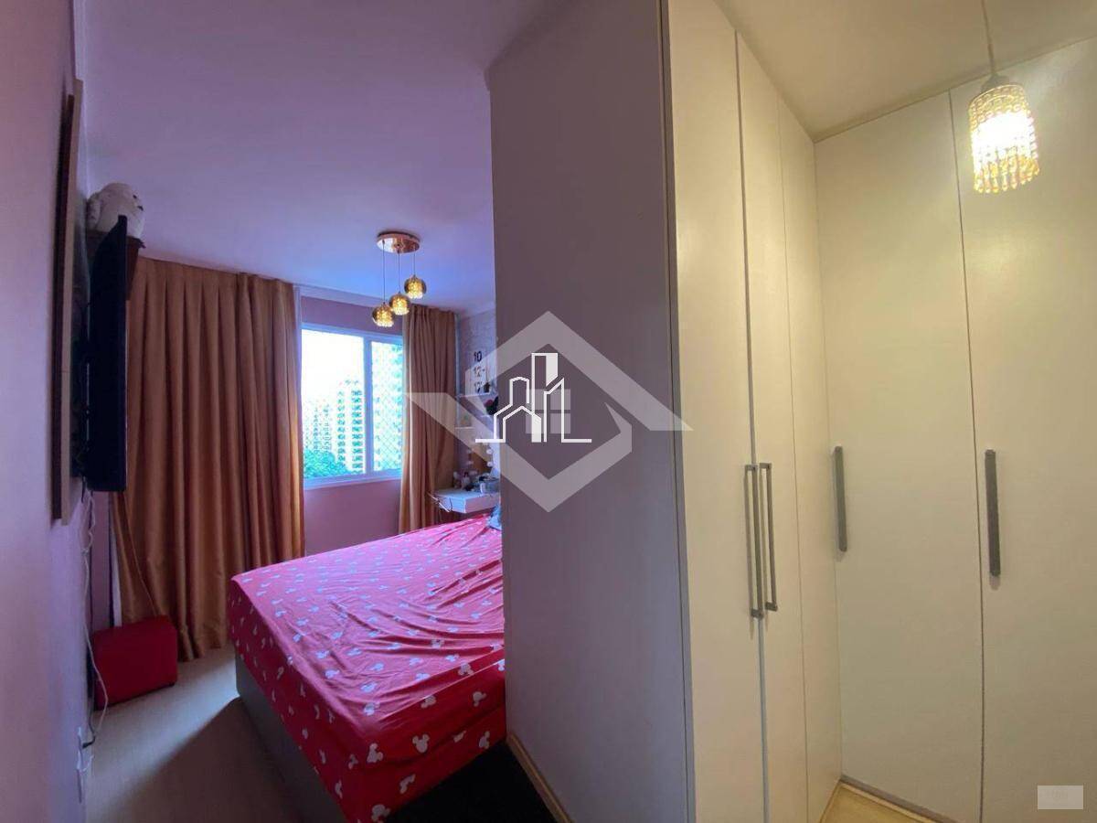 Apartamento à venda com 2 quartos, 70m² - Foto 9