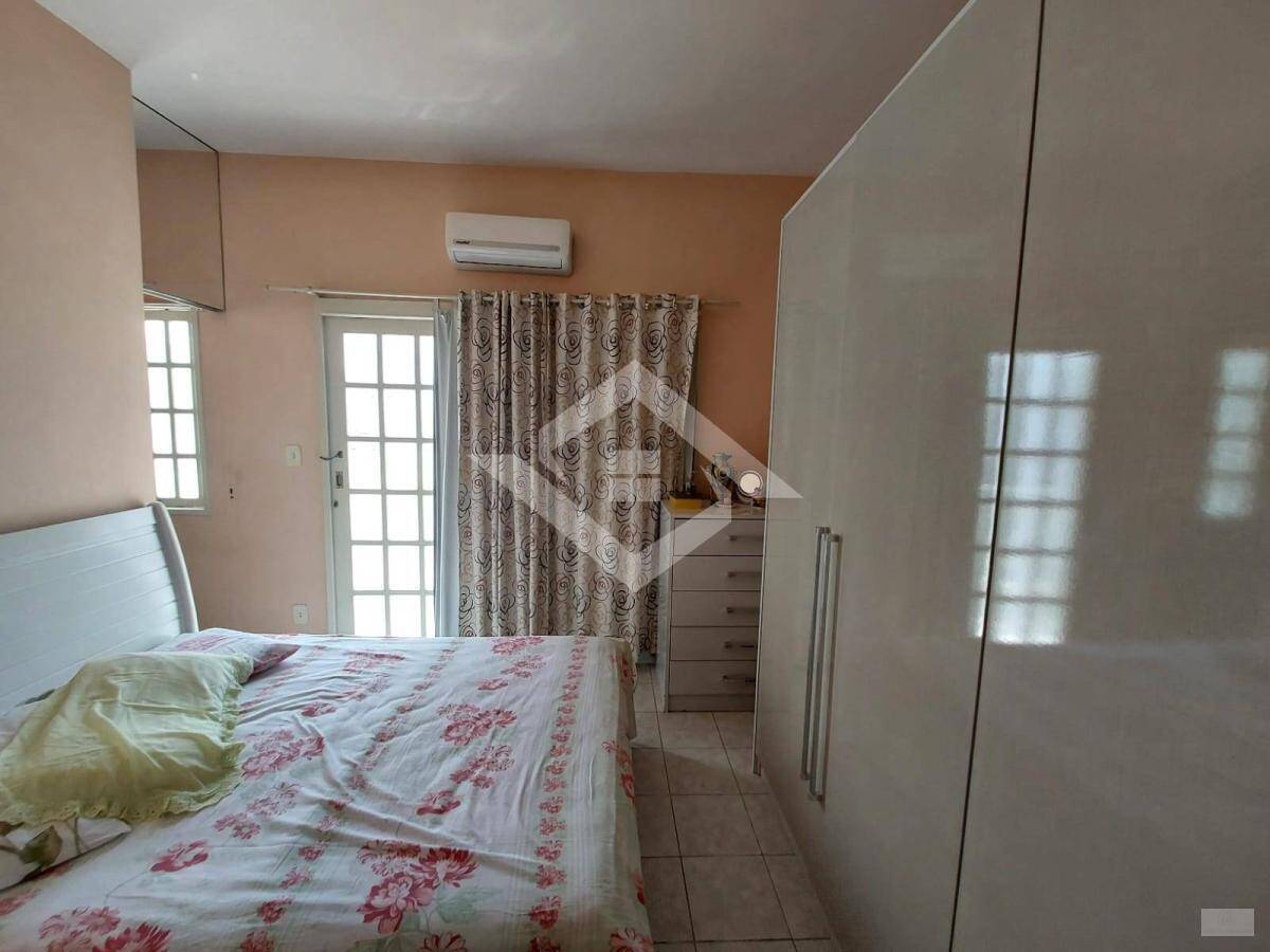 Casa à venda com 3 quartos, 140m² - Foto 25