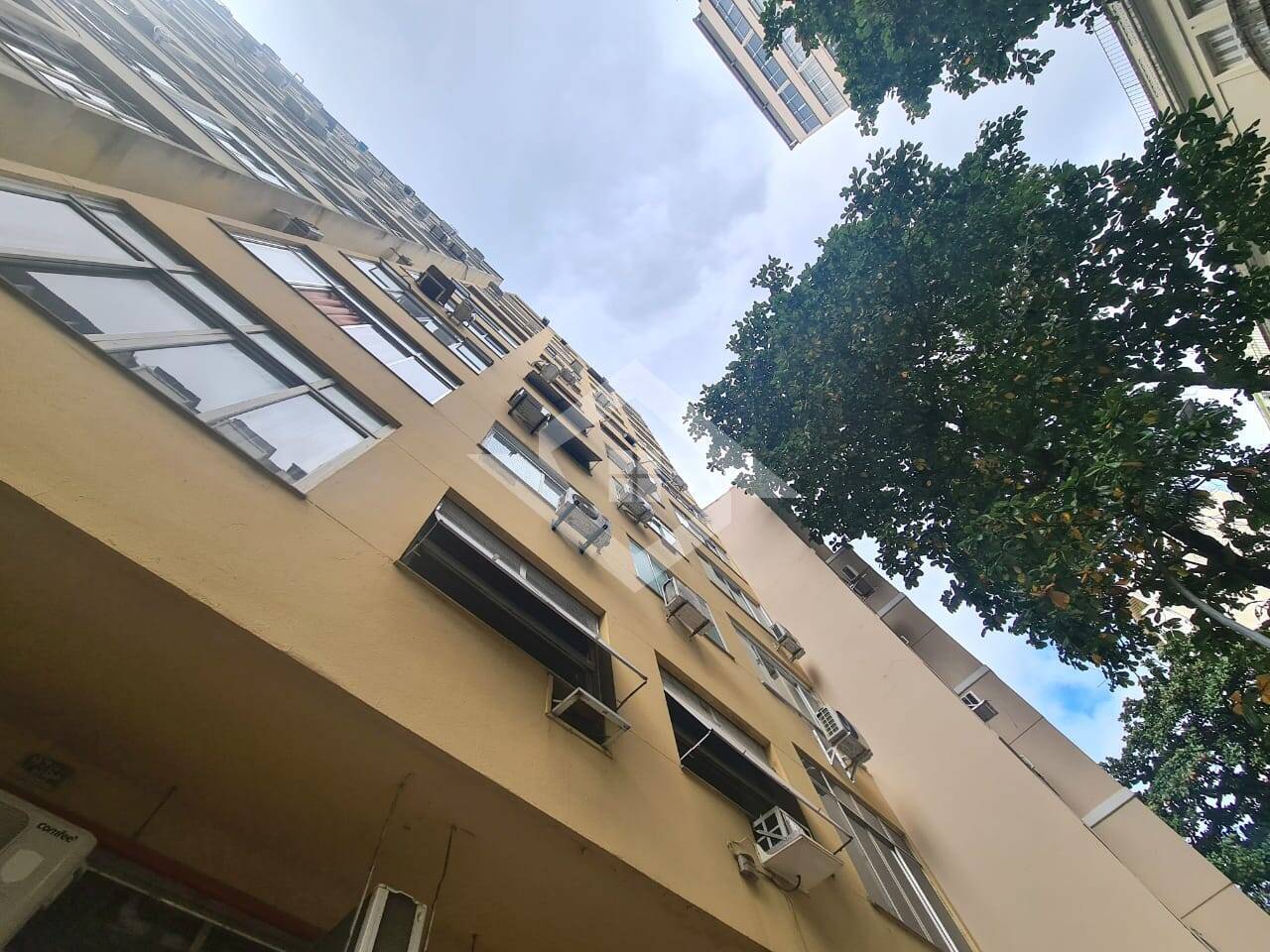 Apartamento à venda com 1 quarto, 33m² - Foto 20