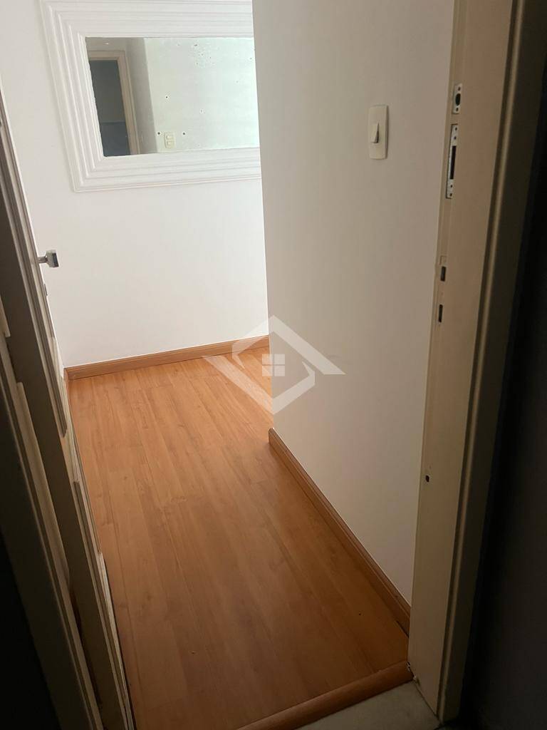 Apartamento à venda com 3 quartos, 100m² - Foto 3