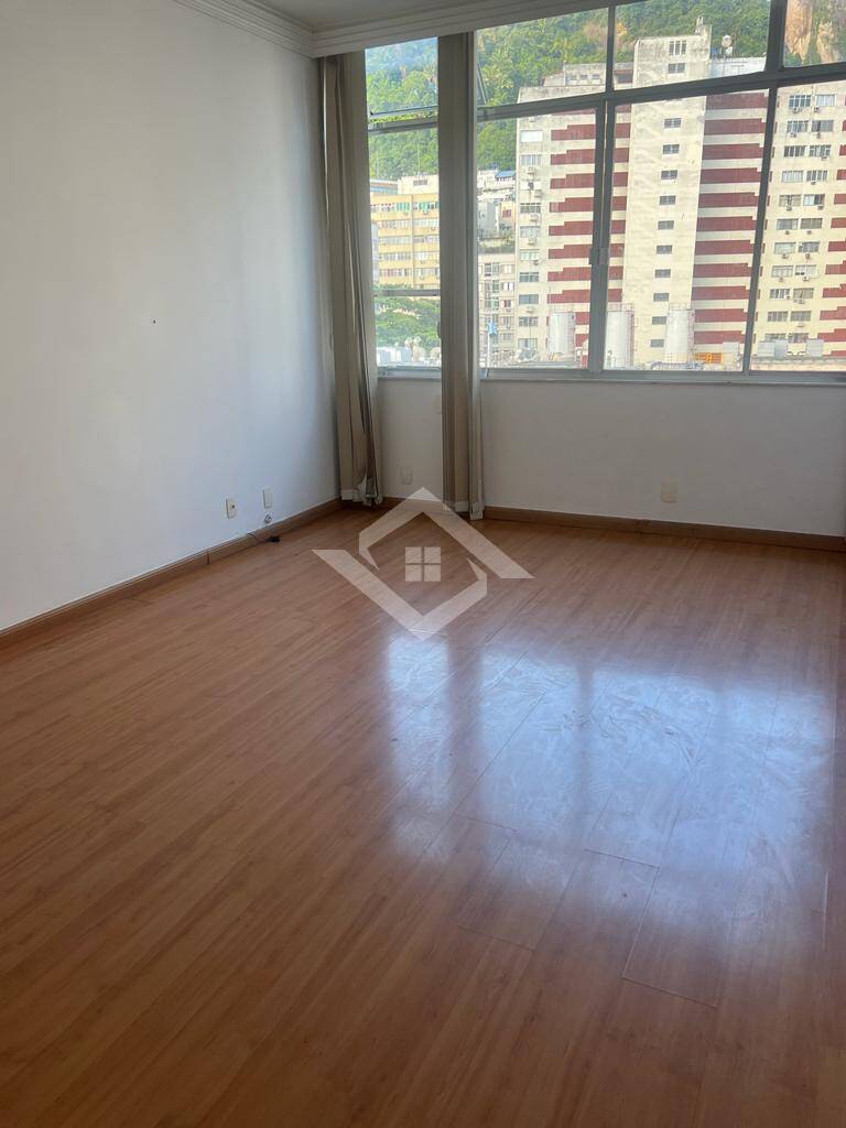 Apartamento à venda com 3 quartos, 100m² - Foto 1