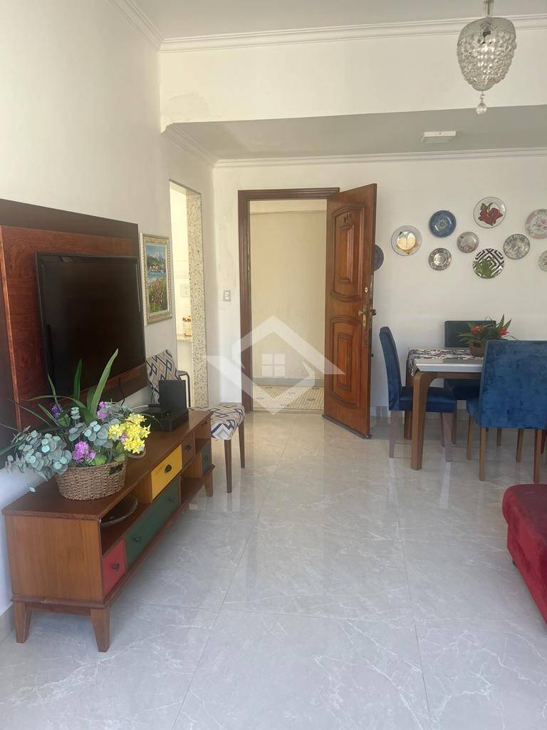 Apartamento à venda com 2 quartos, 70m² - Foto 3