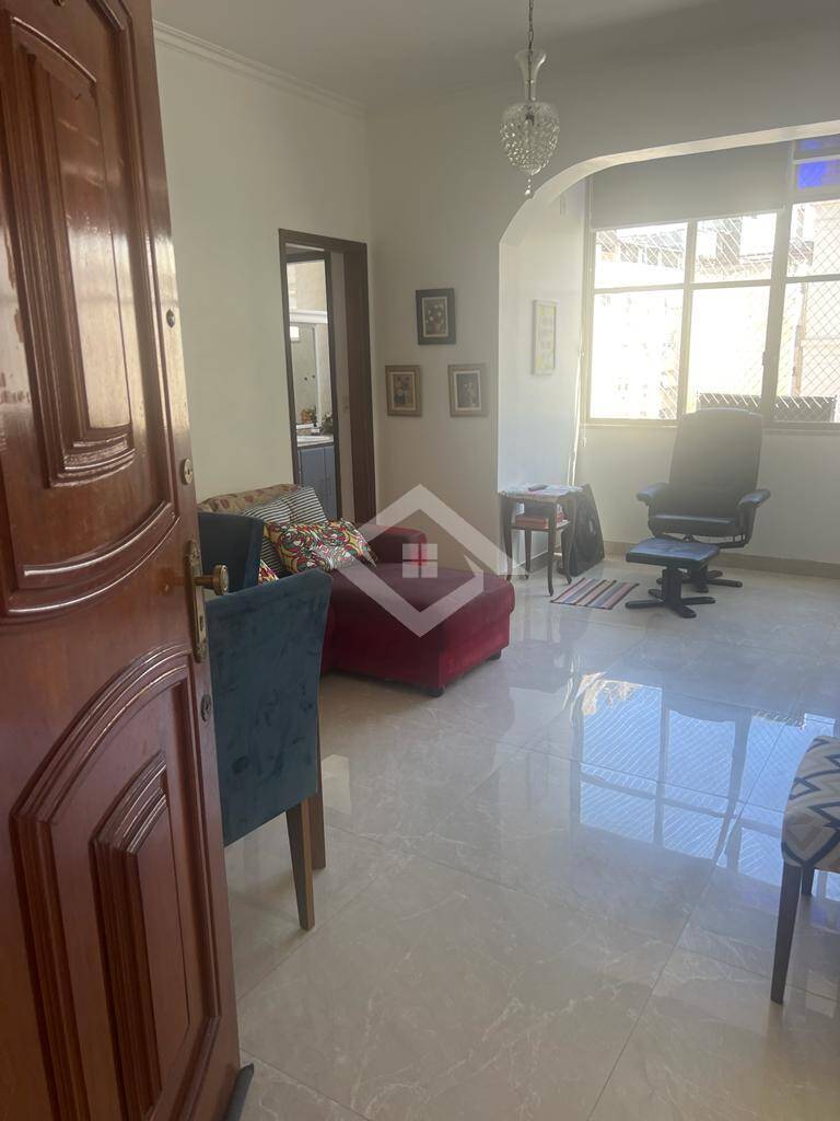 Apartamento à venda com 2 quartos, 70m² - Foto 13