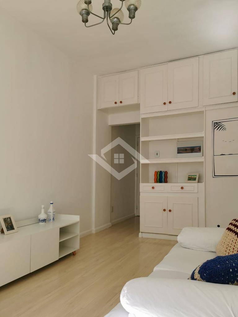 Apartamento à venda com 1 quarto, 50m² - Foto 11