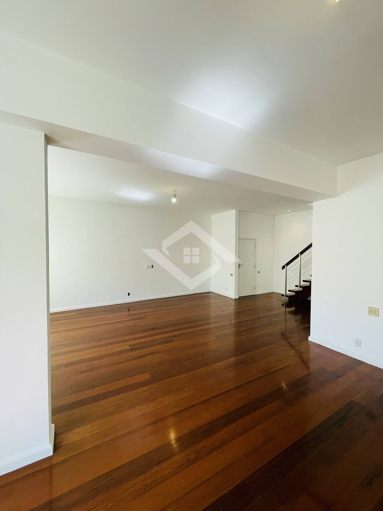 Cobertura à venda com 5 quartos, 250m² - Foto 5