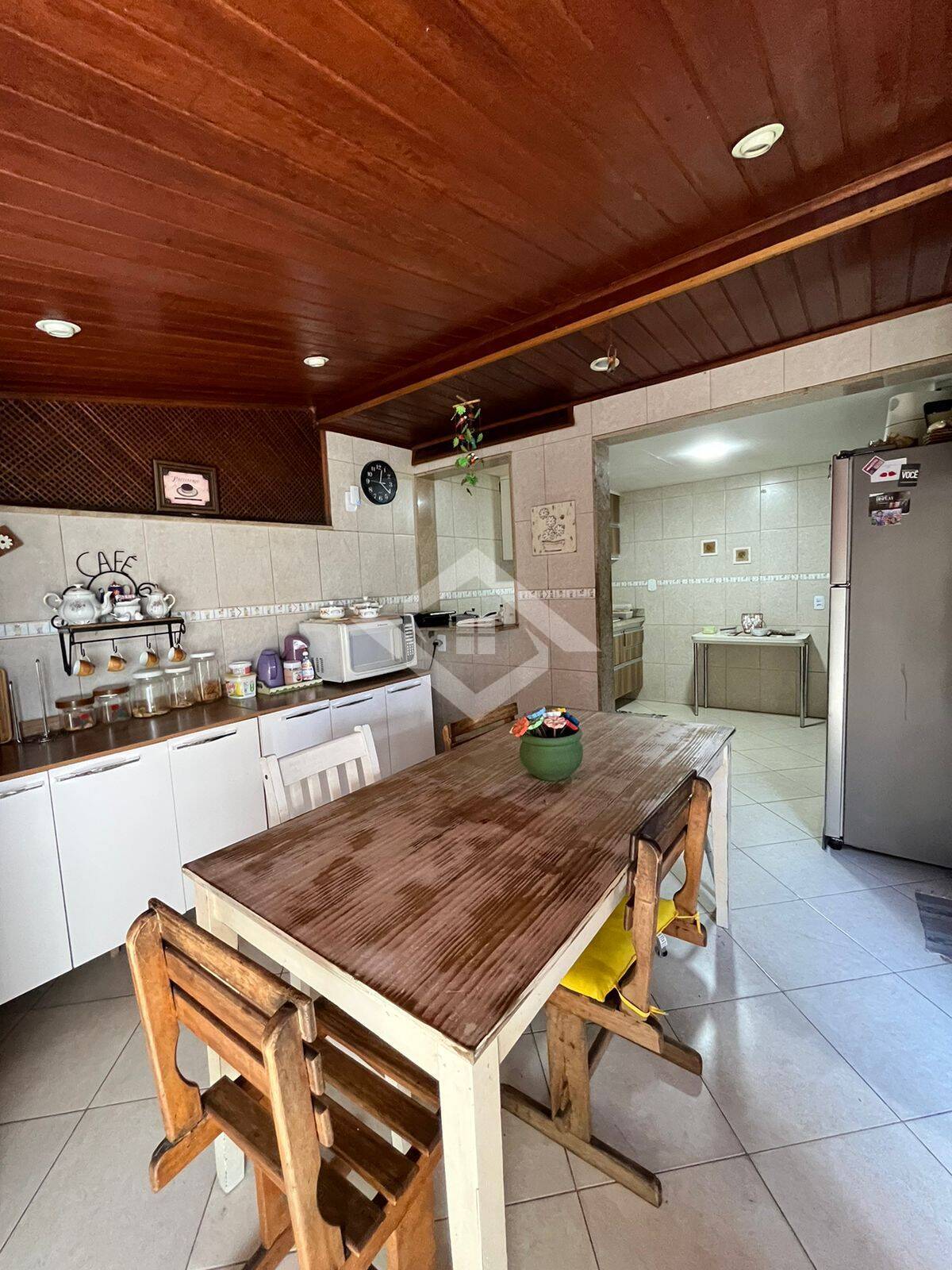 Casa à venda com 4 quartos, 130m² - Foto 6