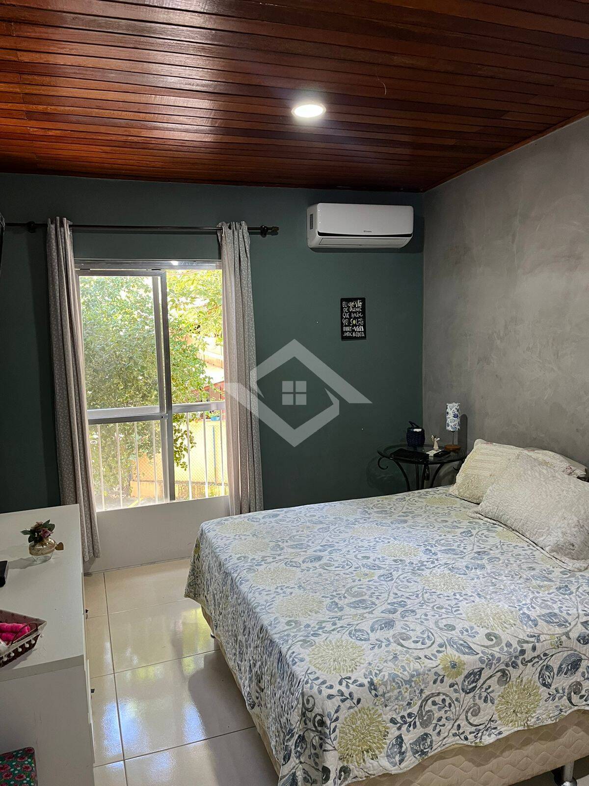 Casa à venda com 4 quartos, 130m² - Foto 18