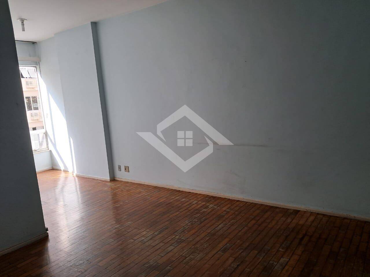 Apartamento à venda com 3 quartos, 130m² - Foto 3