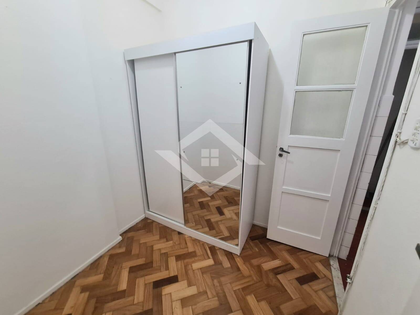 Apartamento à venda com 1 quarto, 54m² - Foto 5