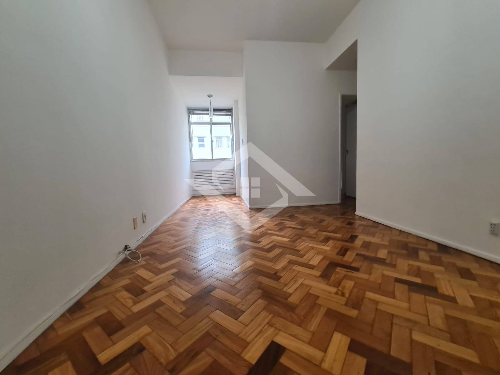 Apartamento à venda com 1 quarto, 54m² - Foto 18