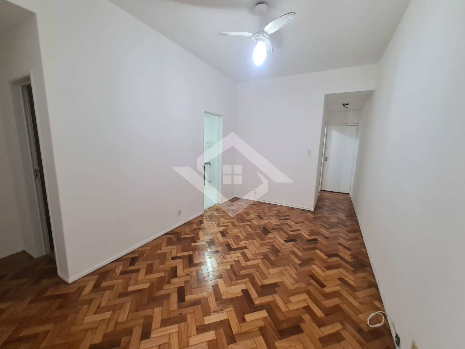 Apartamento à venda com 1 quarto, 54m² - Foto 19