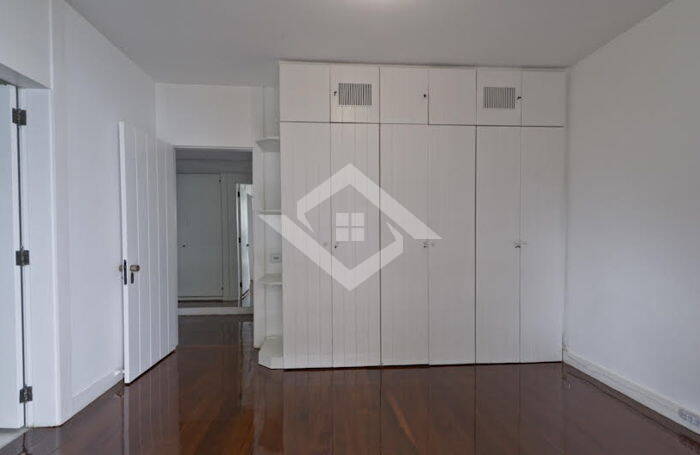 Apartamento à venda com 4 quartos, 380m² - Foto 17