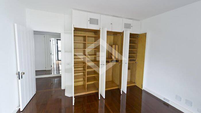 Apartamento à venda com 4 quartos, 380m² - Foto 24