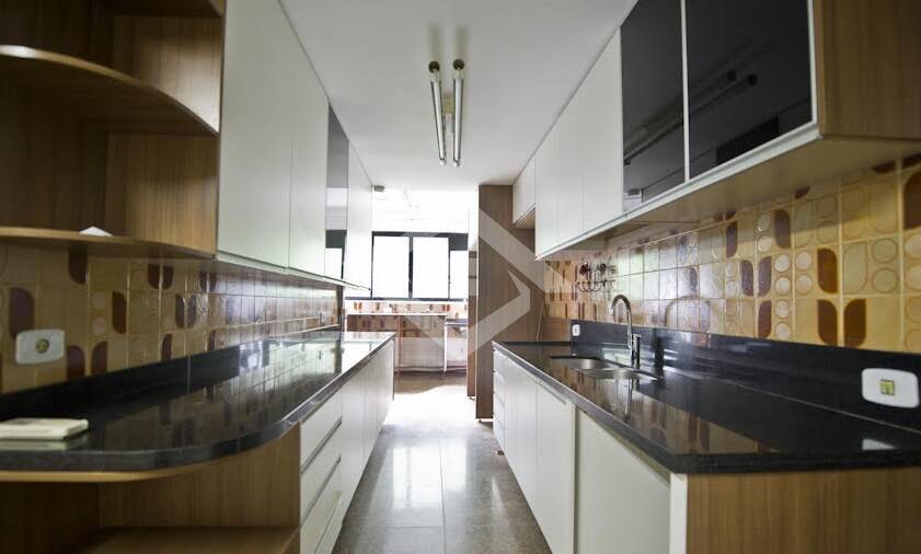 Apartamento à venda com 4 quartos, 380m² - Foto 25