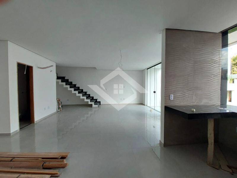 Casa à venda com 3 quartos, 130m² - Foto 10