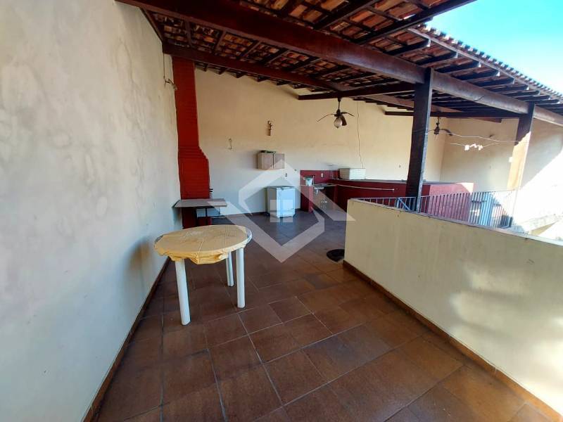 Casa à venda com 5 quartos, 256m² - Foto 22