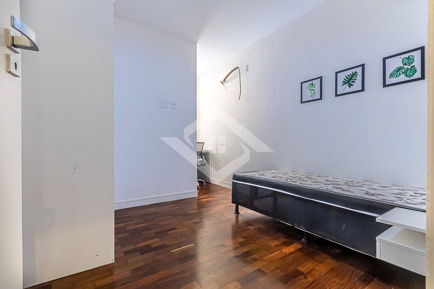 Apartamento à venda com 2 quartos, 80m² - Foto 9