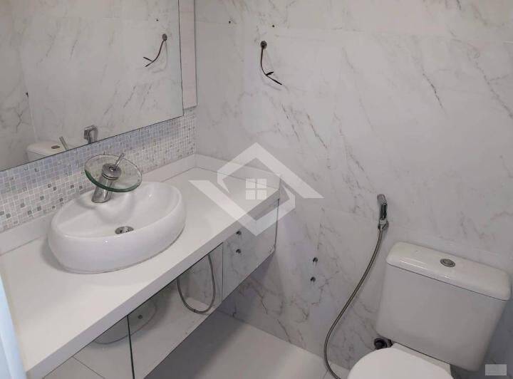 Apartamento à venda com 3 quartos, 225m² - Foto 16