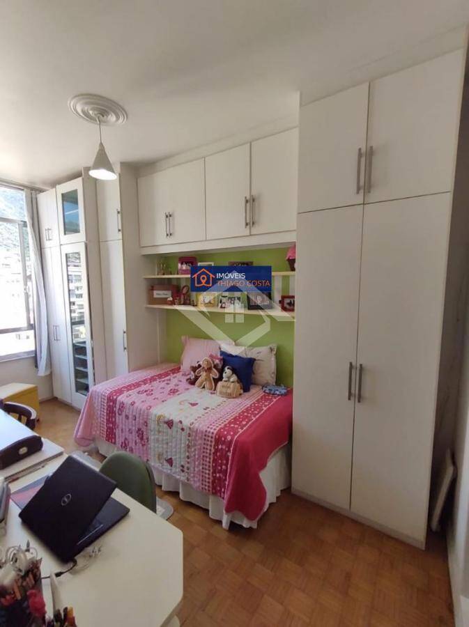 Apartamento à venda com 3 quartos, 256m² - Foto 15