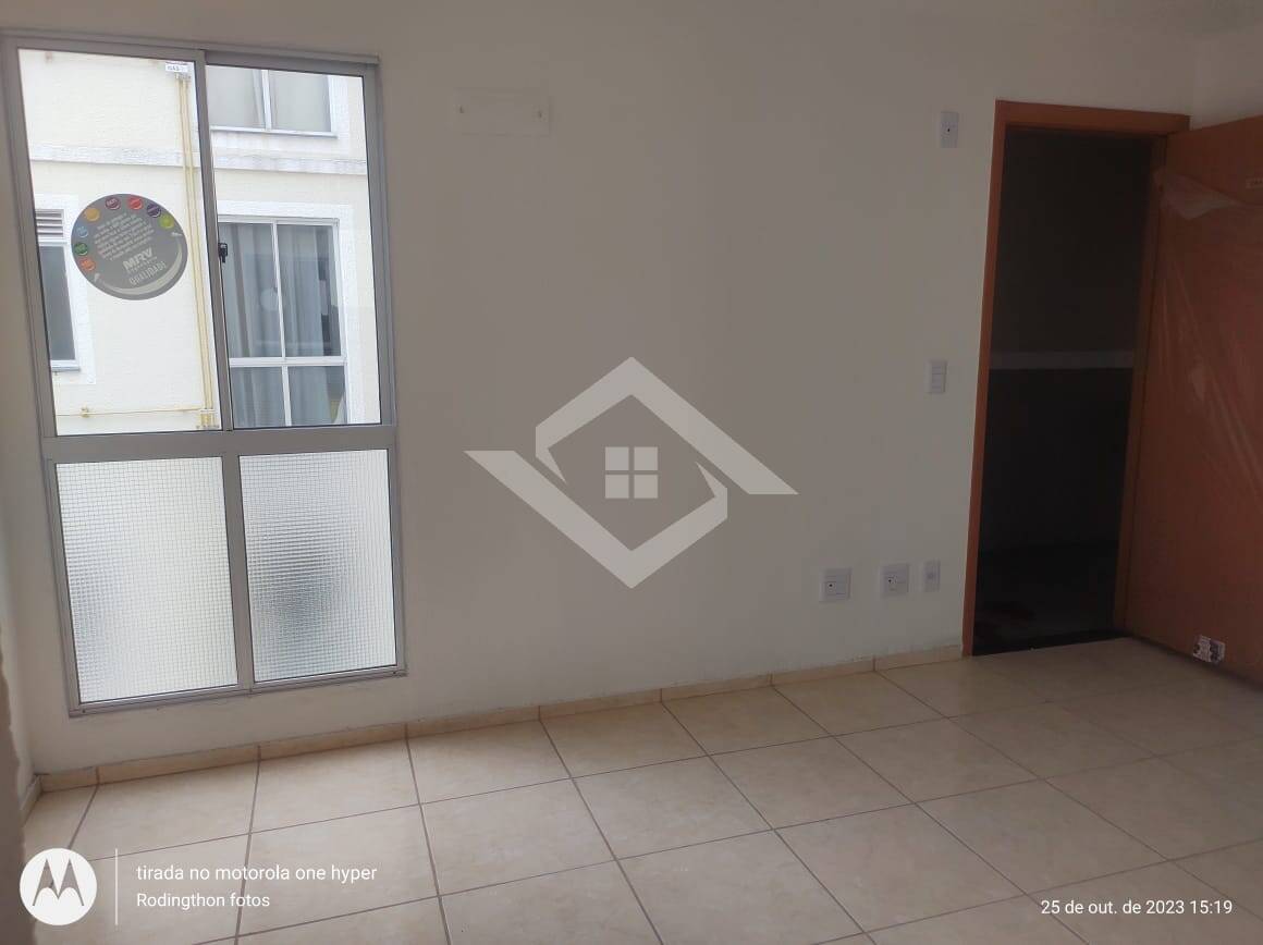 Apartamento à venda com 2 quartos, 44m² - Foto 2