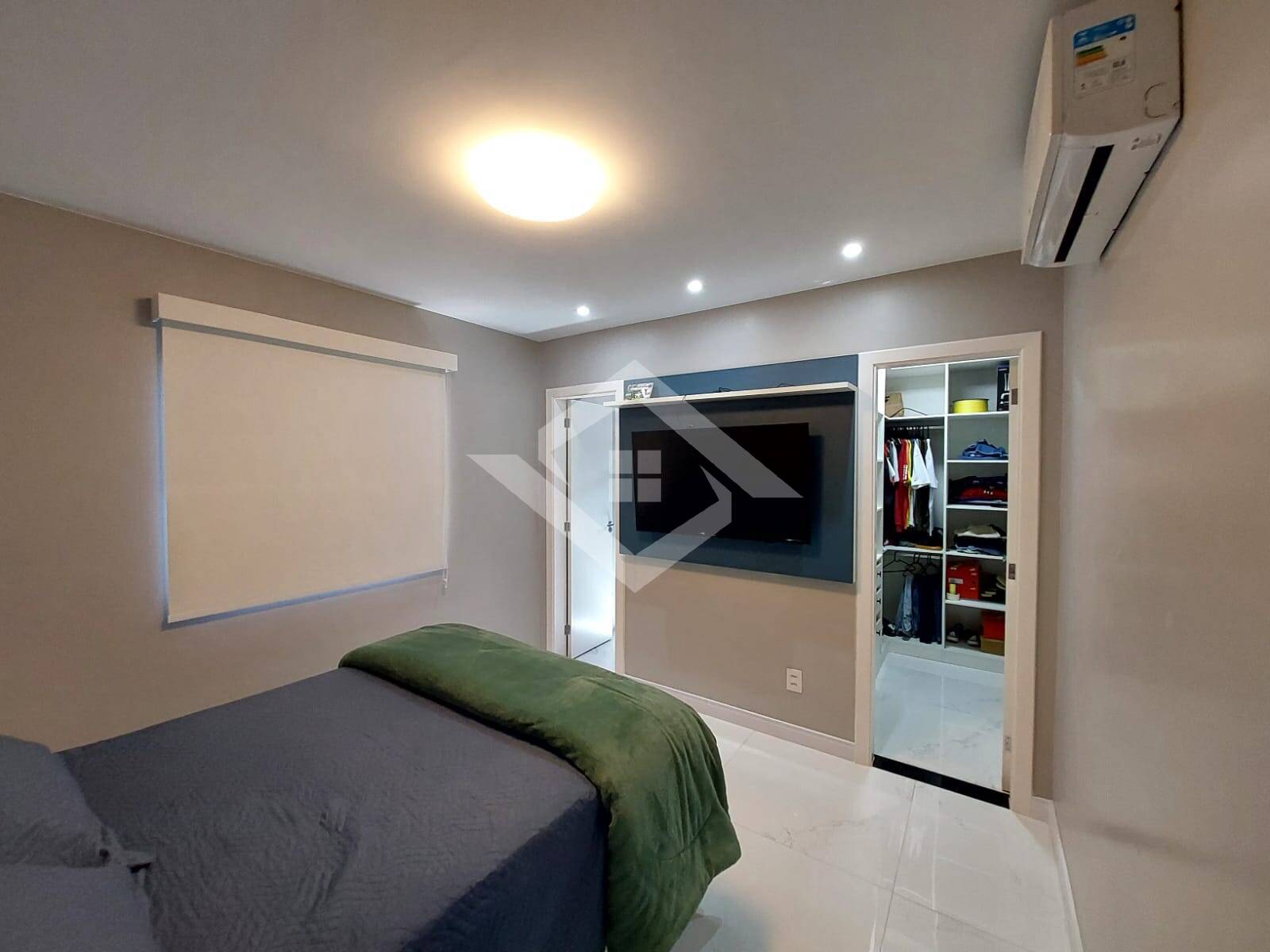 Casa à venda com 3 quartos, 220m² - Foto 18