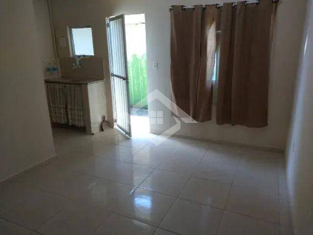 Apartamento à venda com 8 quartos, 200m² - Foto 4