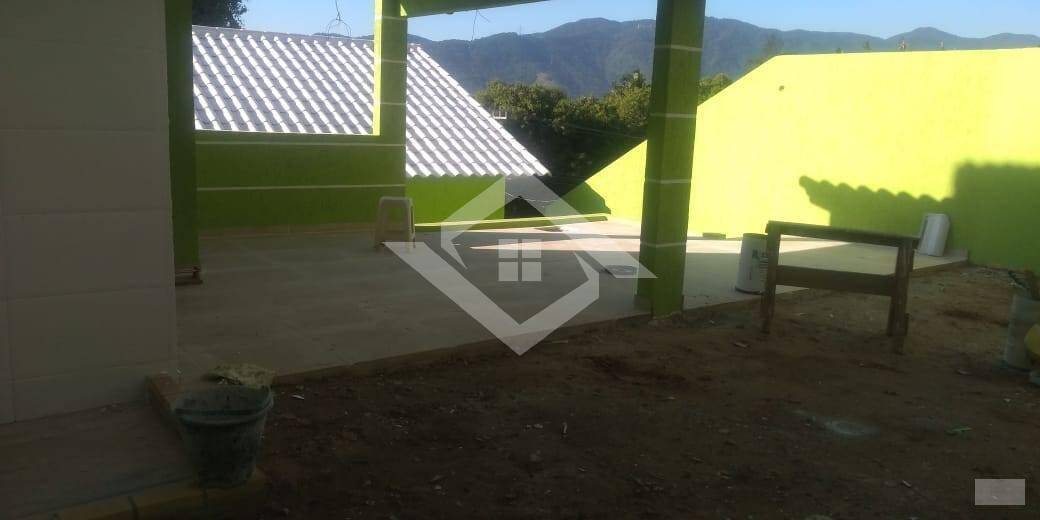 Casa à venda com 2 quartos, 100m² - Foto 5