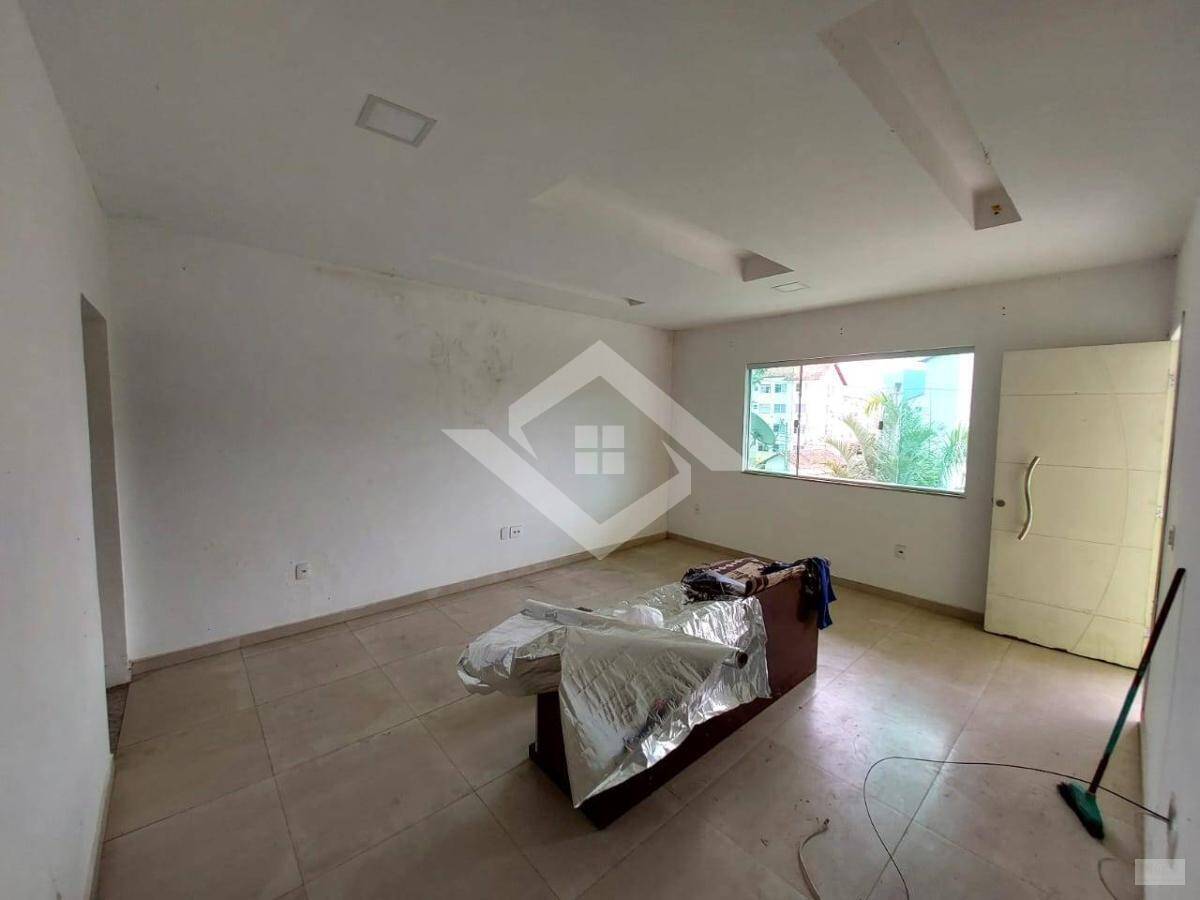 Casa à venda com 2 quartos, 100m² - Foto 8