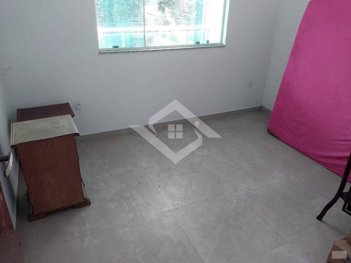 Casa à venda com 2 quartos, 100m² - Foto 12