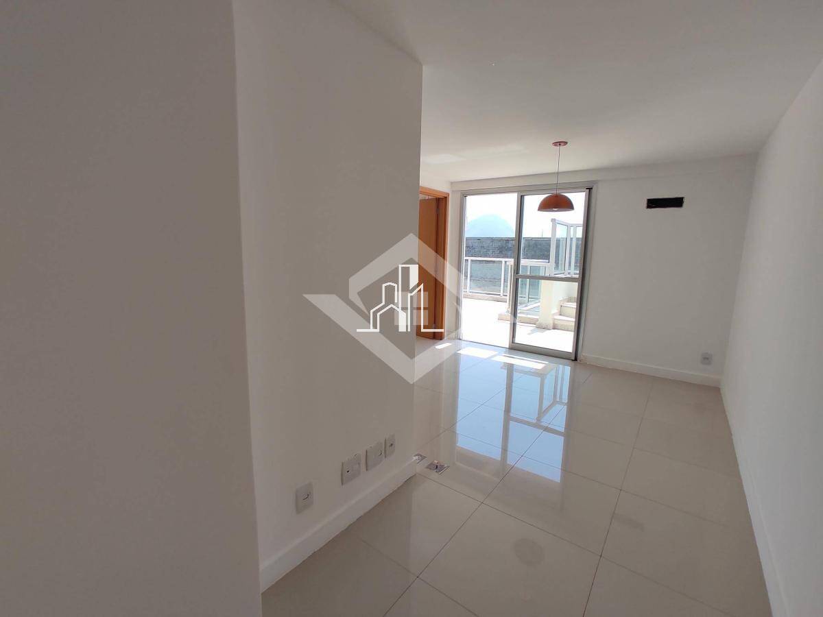 Apartamento à venda com 3 quartos, 153m² - Foto 3